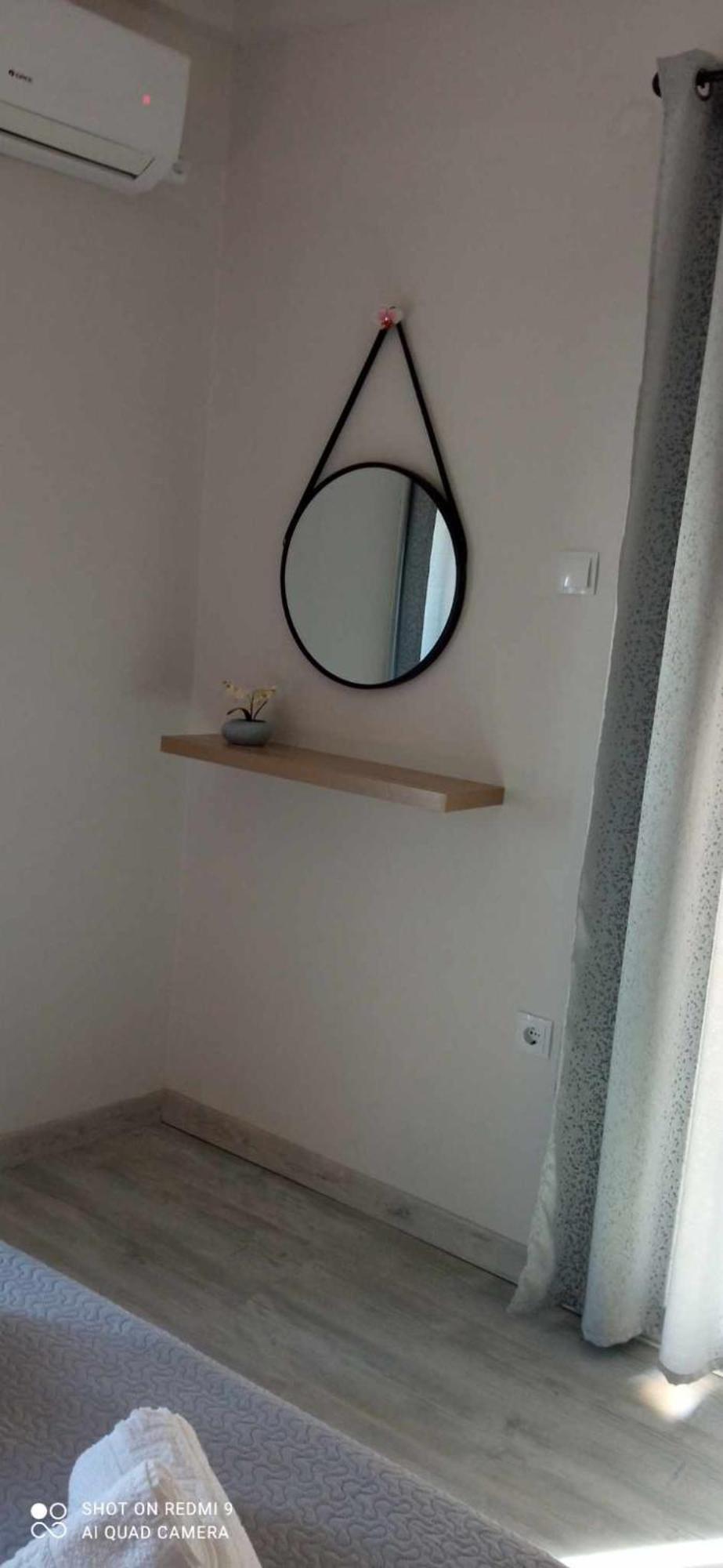 Cosy Apartment In The Heart Of The City Каламата Экстерьер фото
