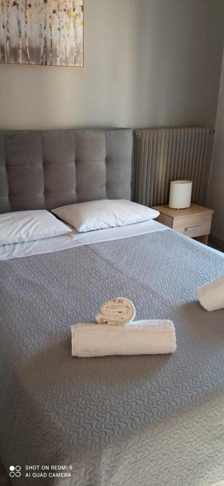 Cosy Apartment In The Heart Of The City Каламата Экстерьер фото